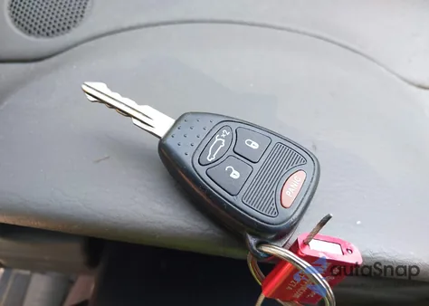 2005 Jeep Liberty Sport from USA, damaged, VIN 1J4GK48K05W520008